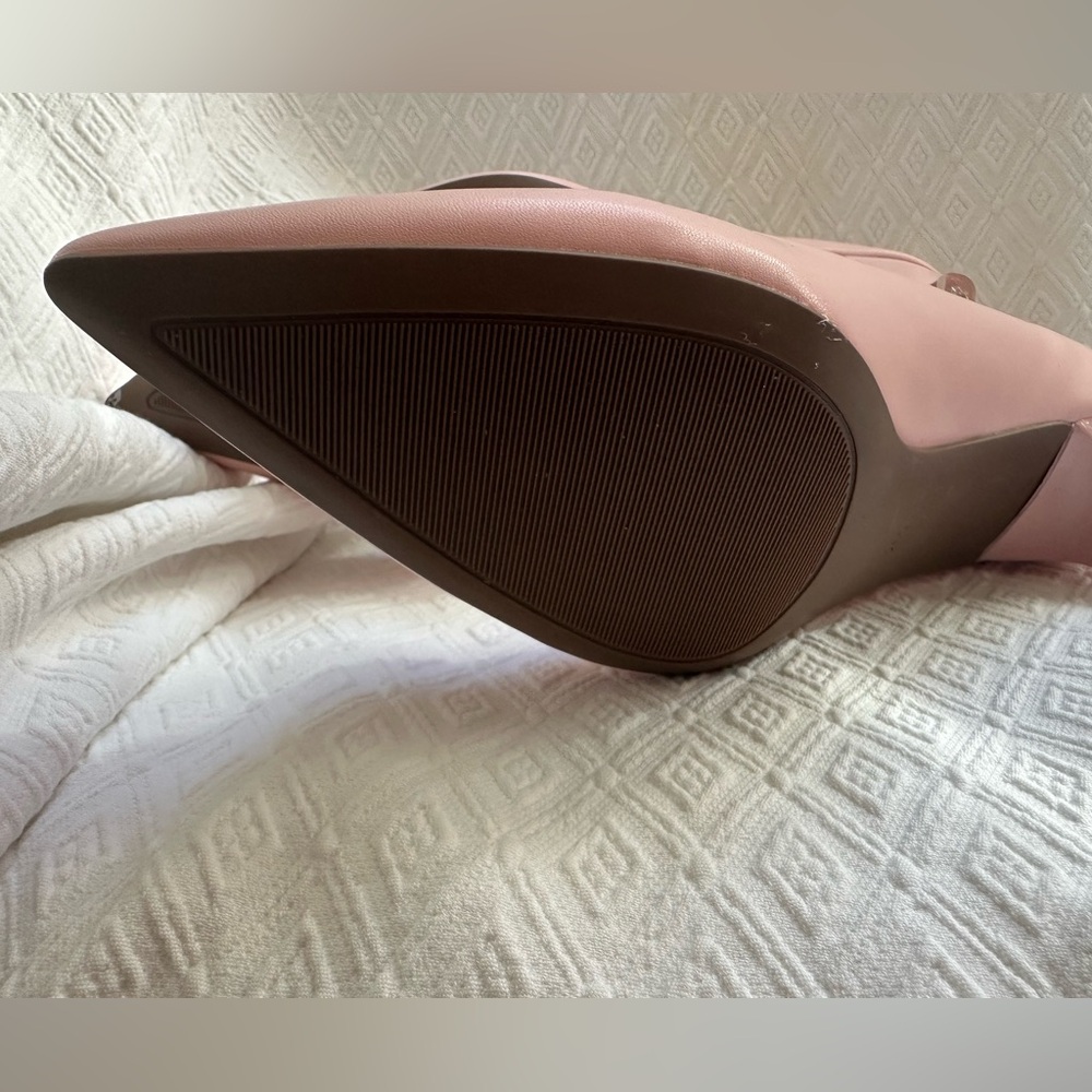 Chic Pink Heels - Picture 12 of 16